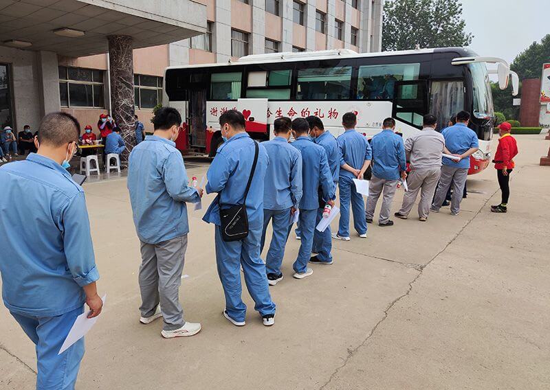 ���԰����ӻԾ��Ѫ  ���״�