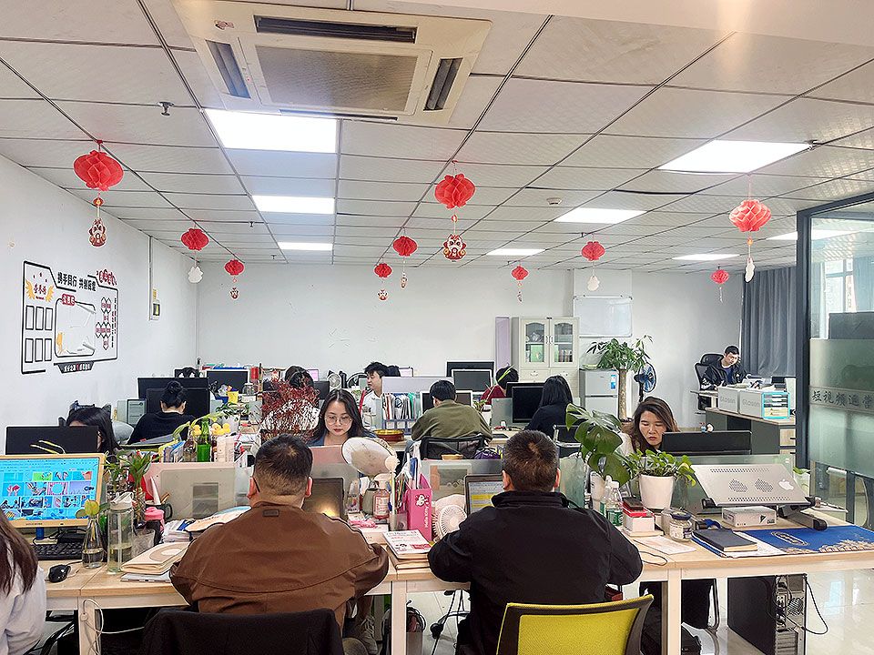 about_who_img8 东升国际官网-相信品牌力量